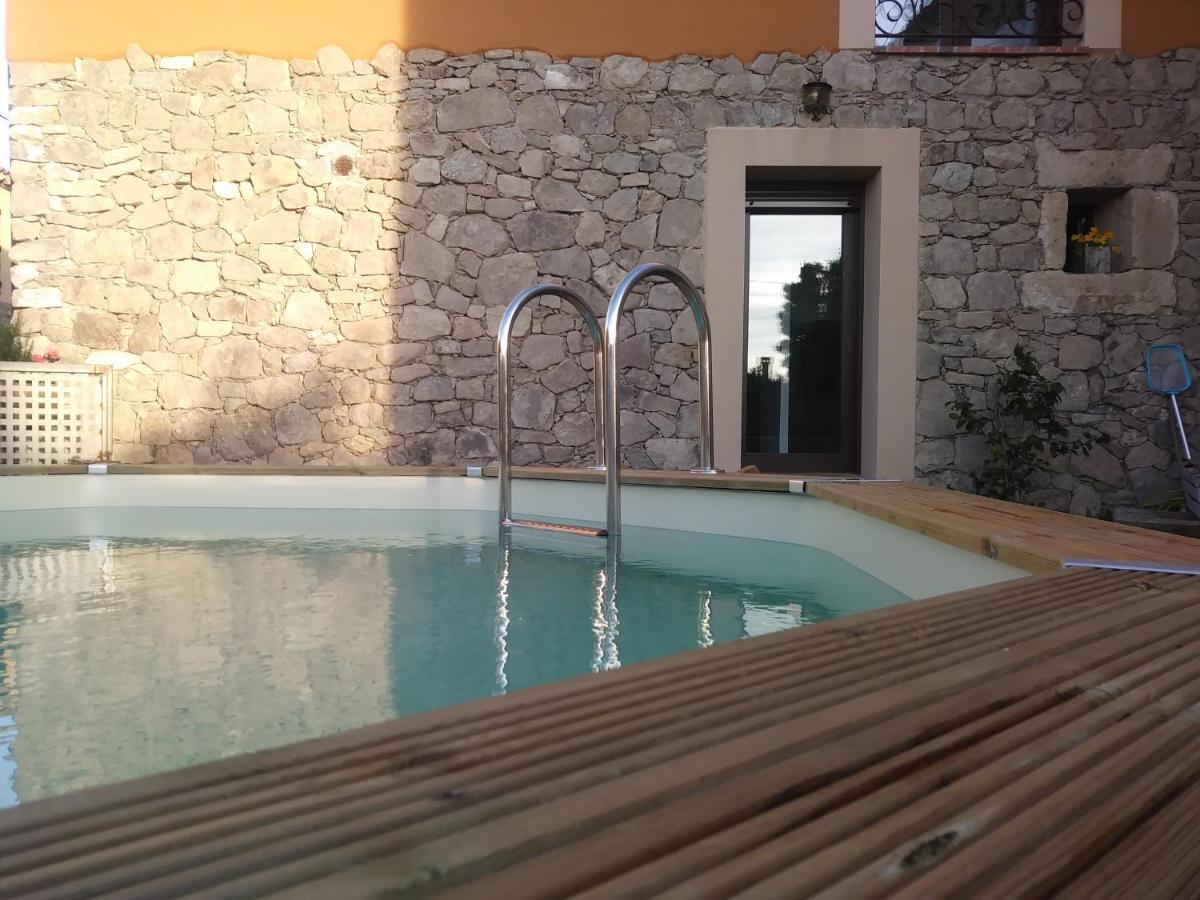 La Salceda Villa Torre Val De San Pedro Eksteriør billede